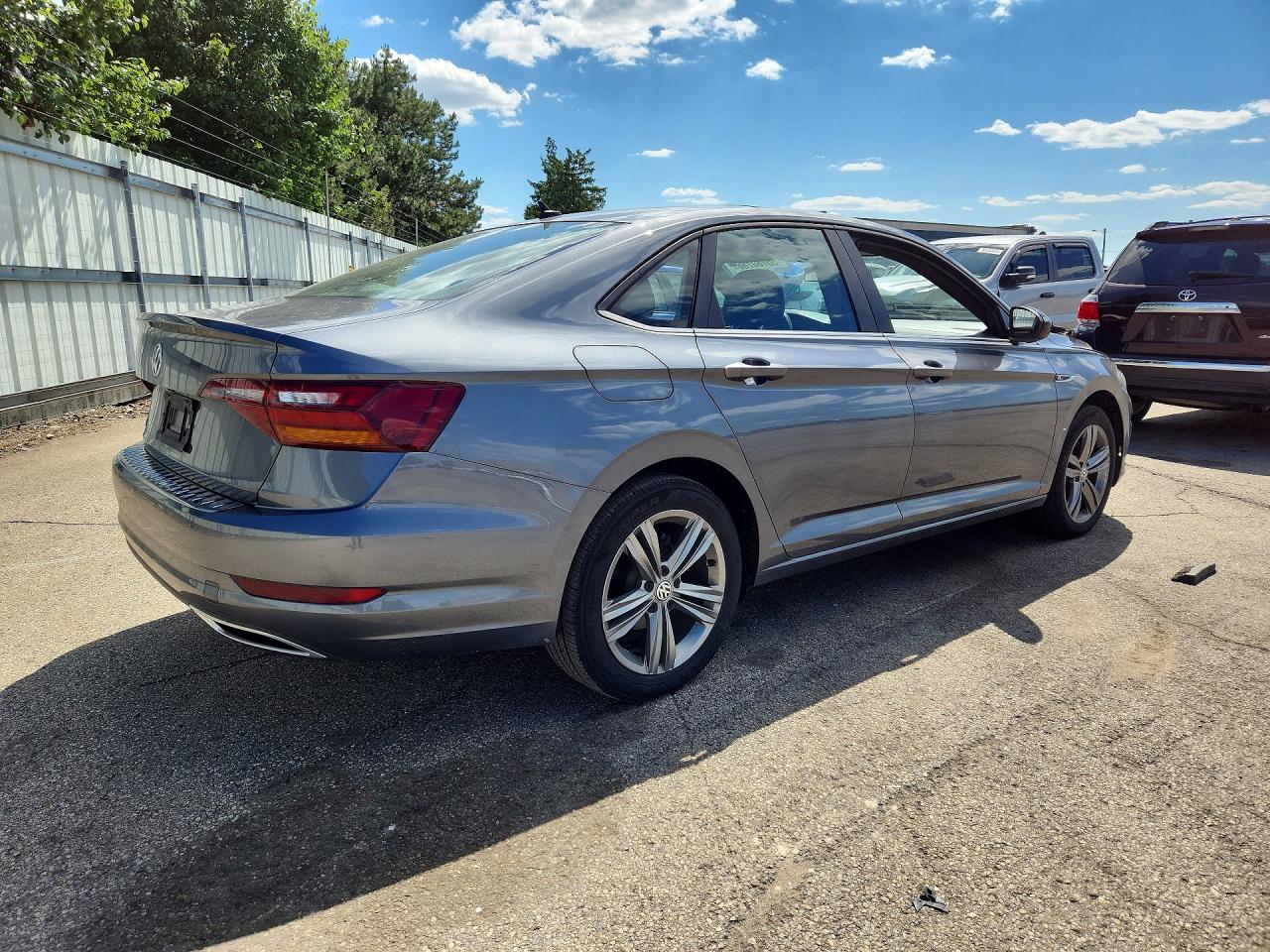 Volkswagen Jetta S