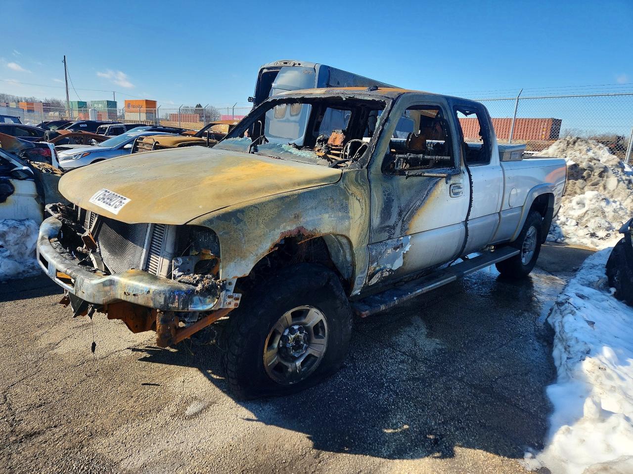 Salvage GMC Sierra Image