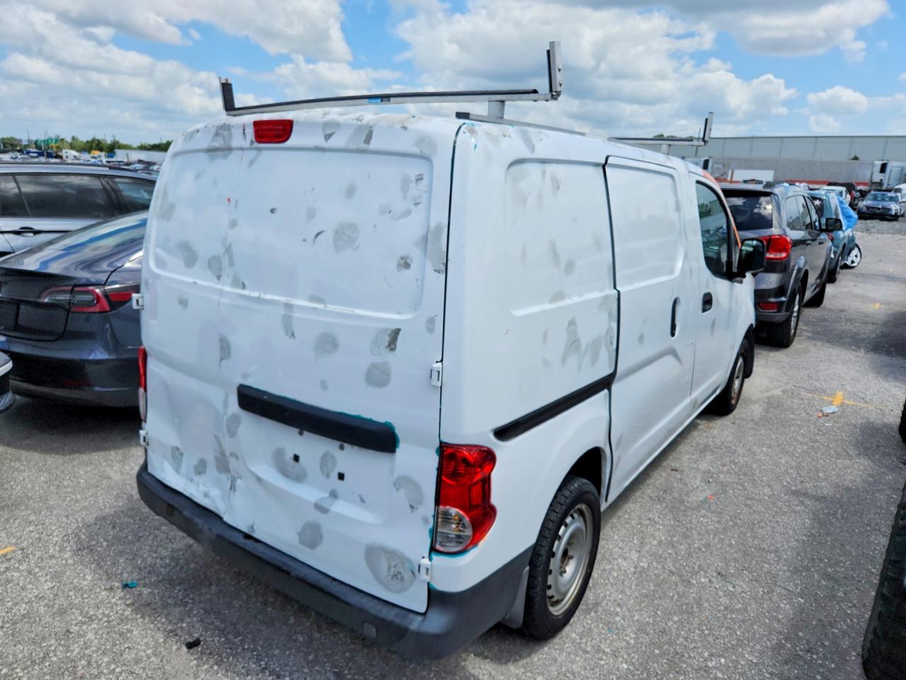 Nissan Nv 2.5s