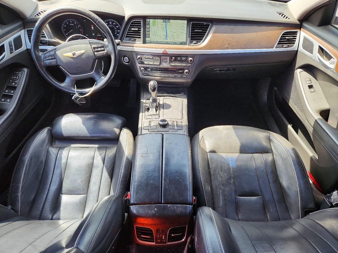 Hyundai Genesis 3.8l