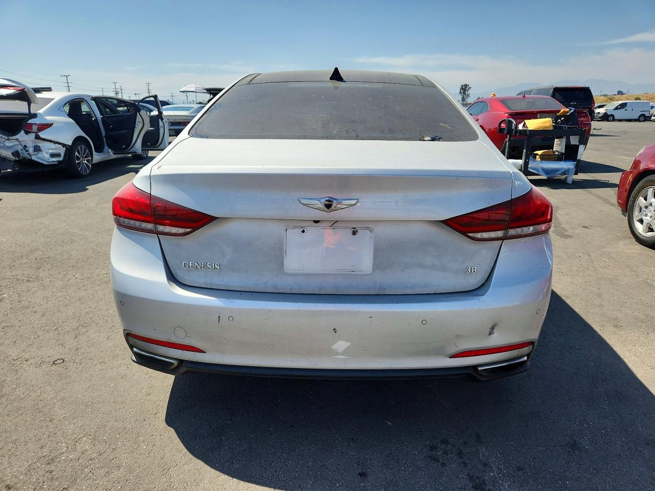 Hyundai Genesis 3.8l