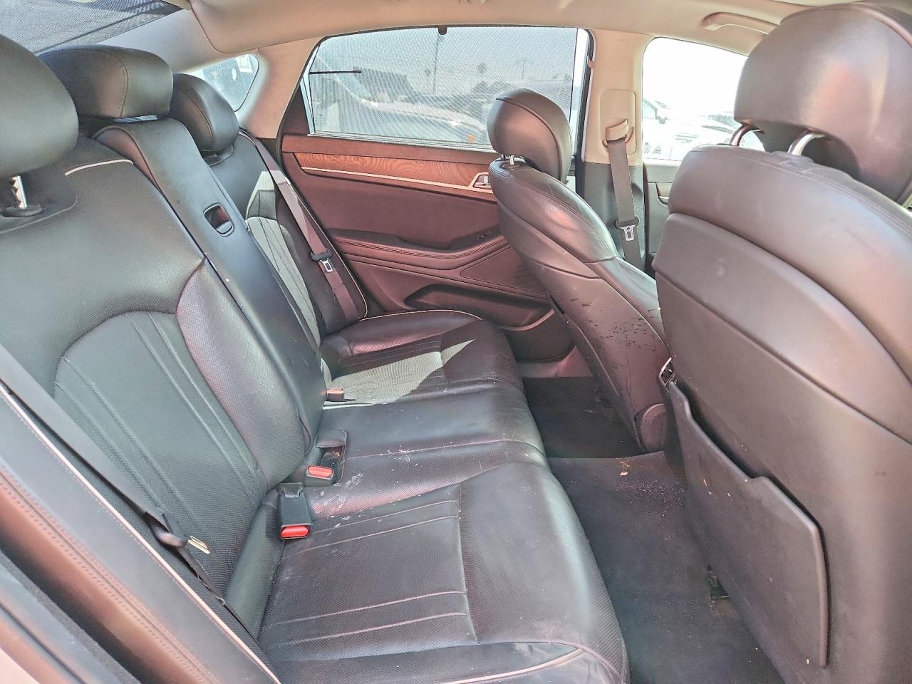 Hyundai Genesis 3.8l