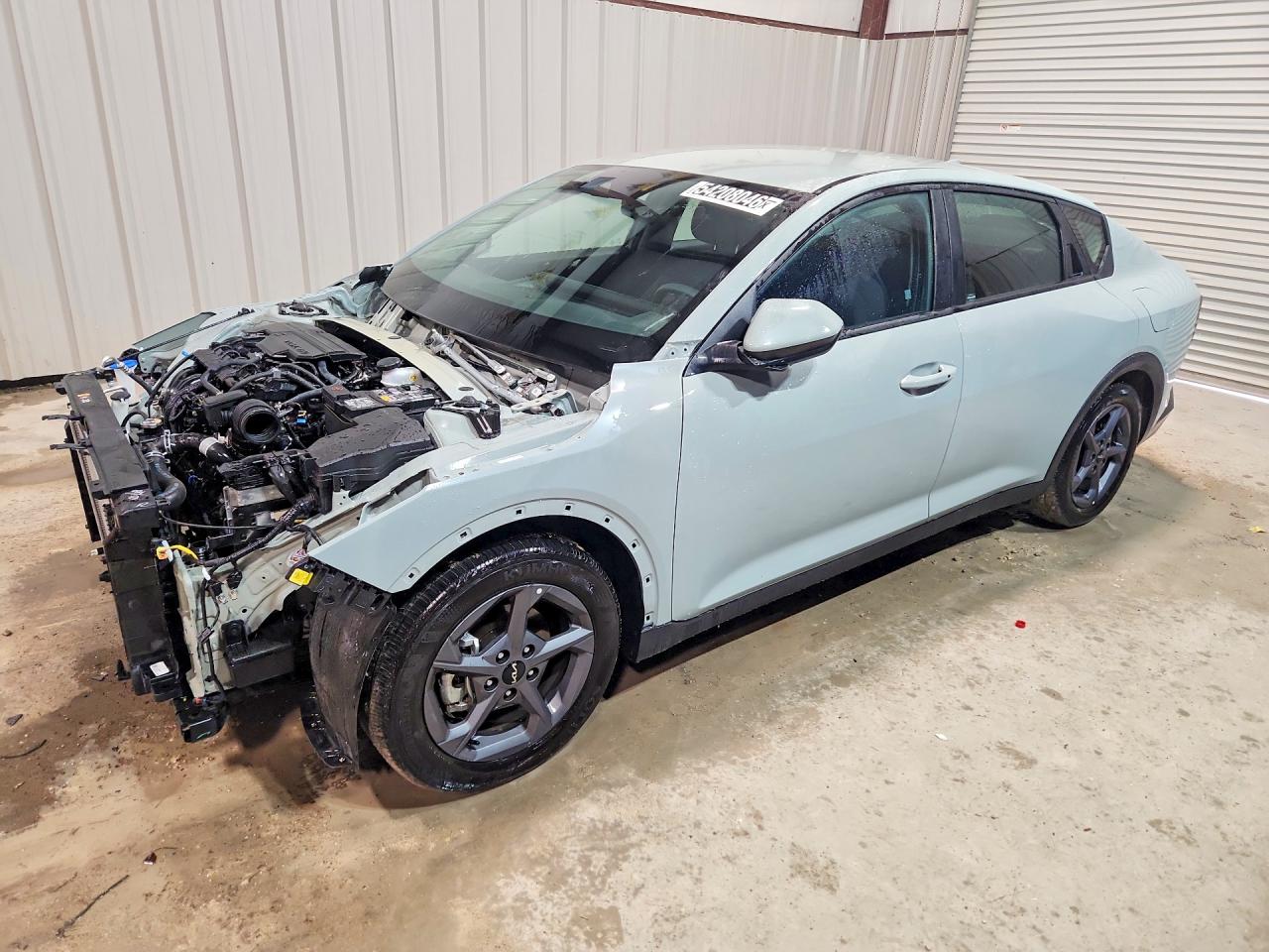 Salvage Kia K4 Image