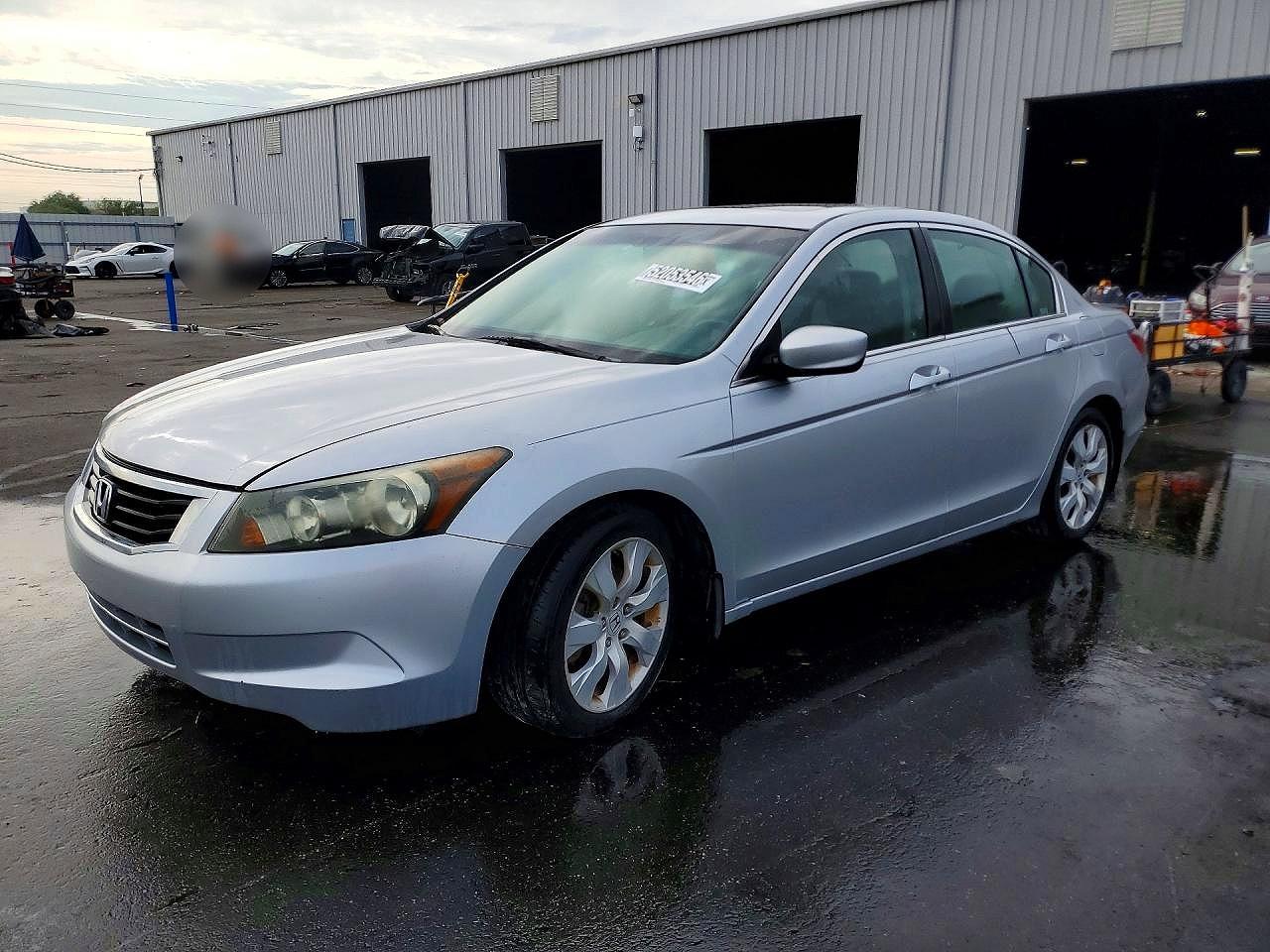 Salvage Honda Accord Image