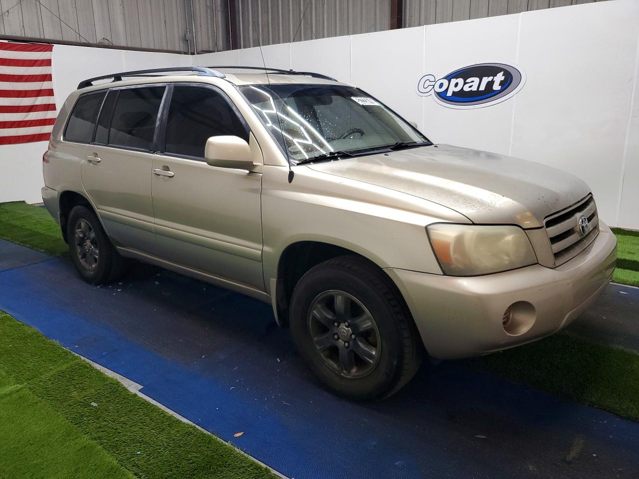 Toyota Highlander Base