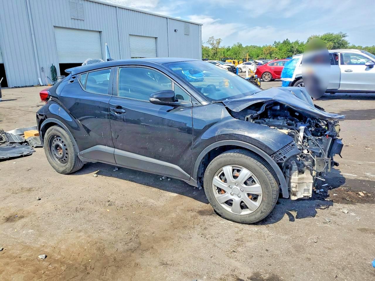 Toyota C-hr Le Le