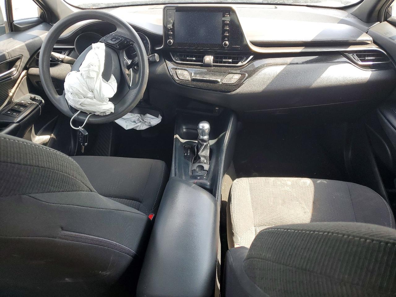 Toyota C-hr Le Le