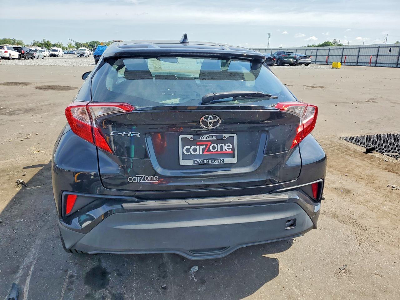 Toyota C-hr Le Le