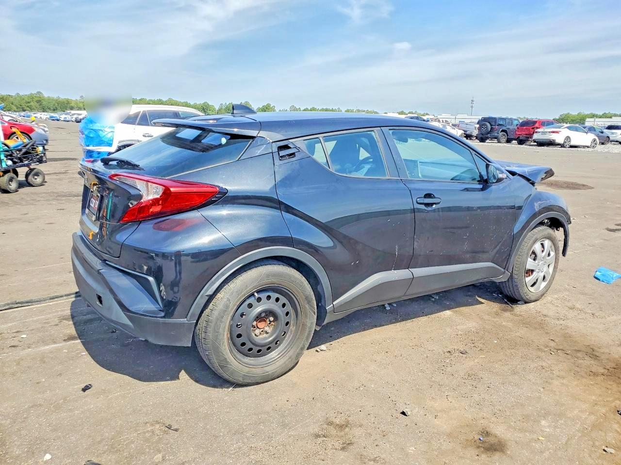 Toyota C-hr Le Le