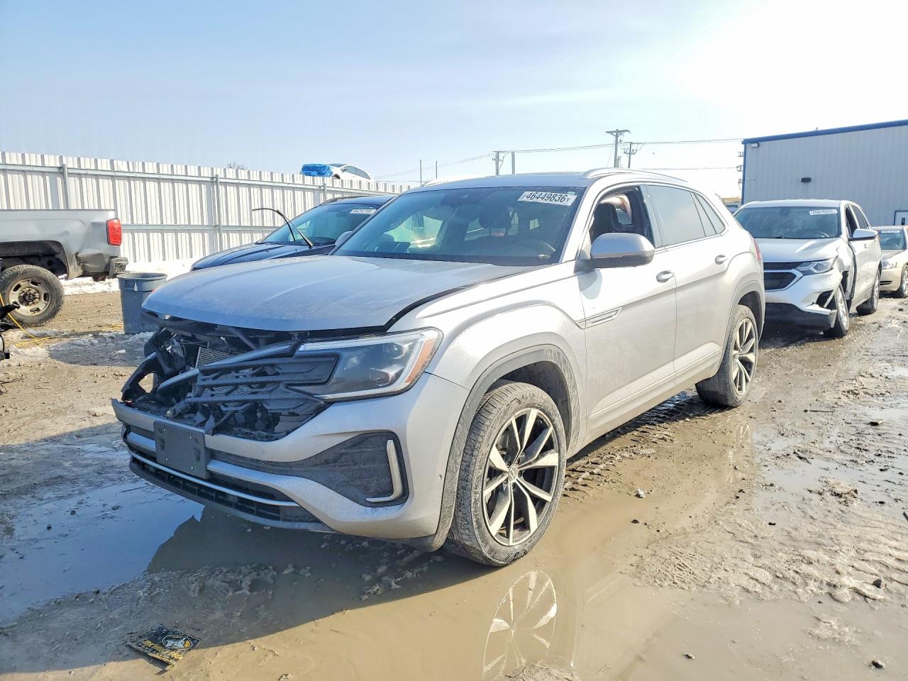 Salvage Volkswagen Atlas Image