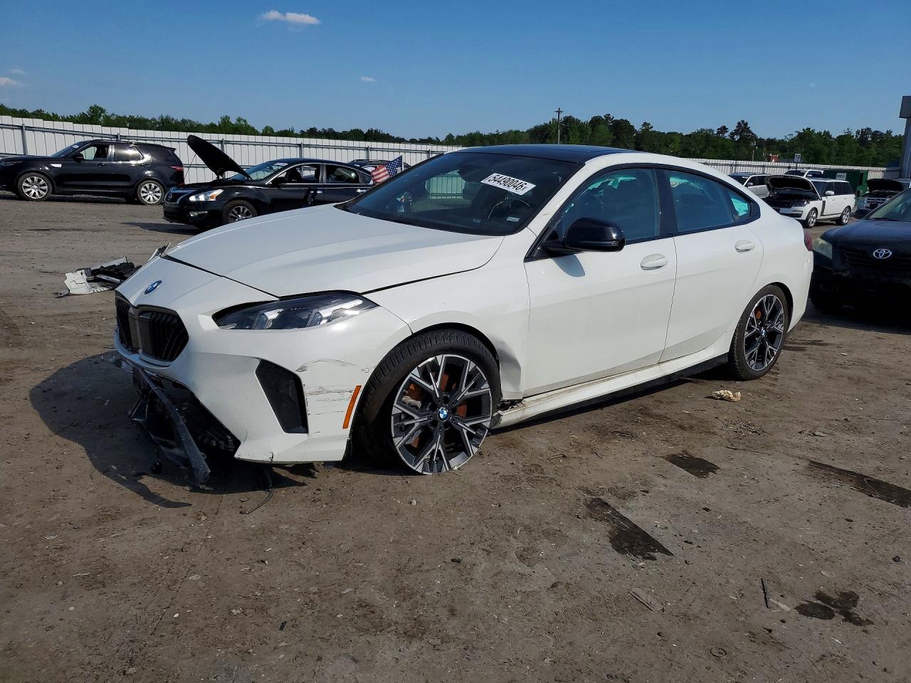 Salvage BMW 2 Series Image