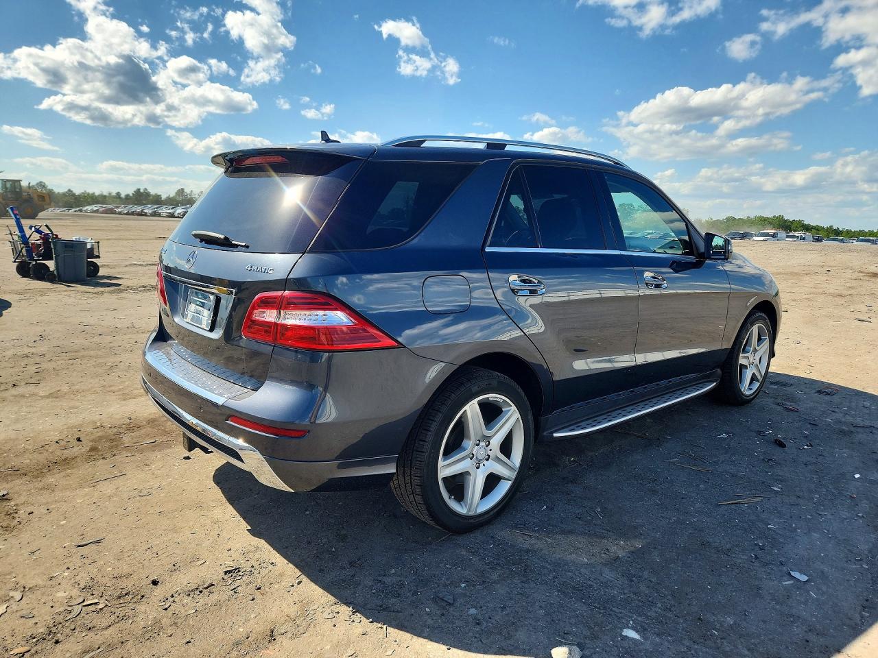Mercedes-Benz M-Class 400 4matic