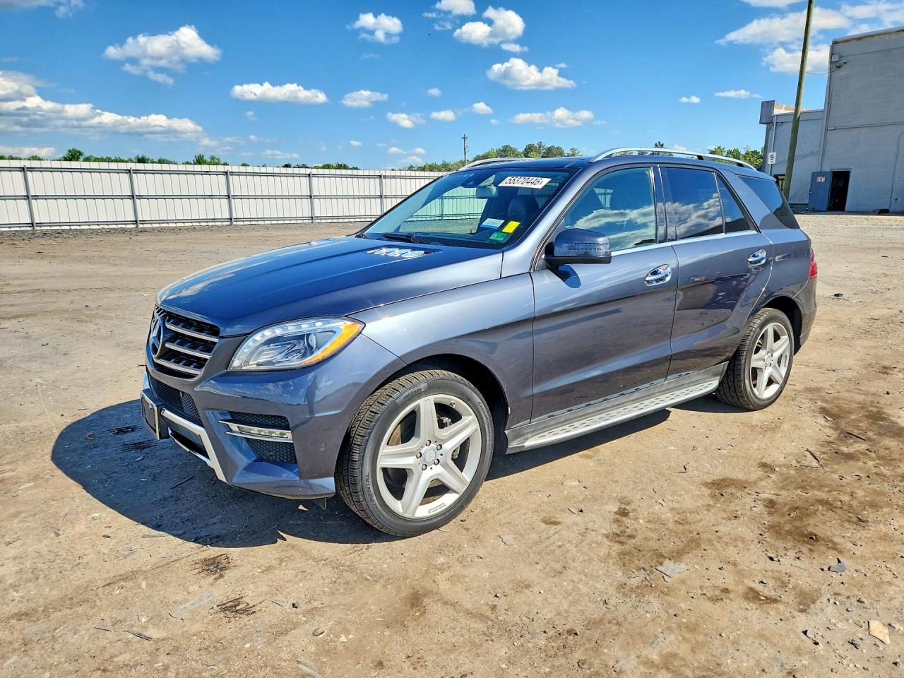 Salvage Mercedes-Benz M-Class Image