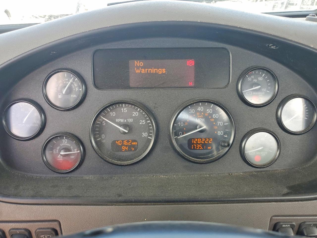 Peterbilt 348