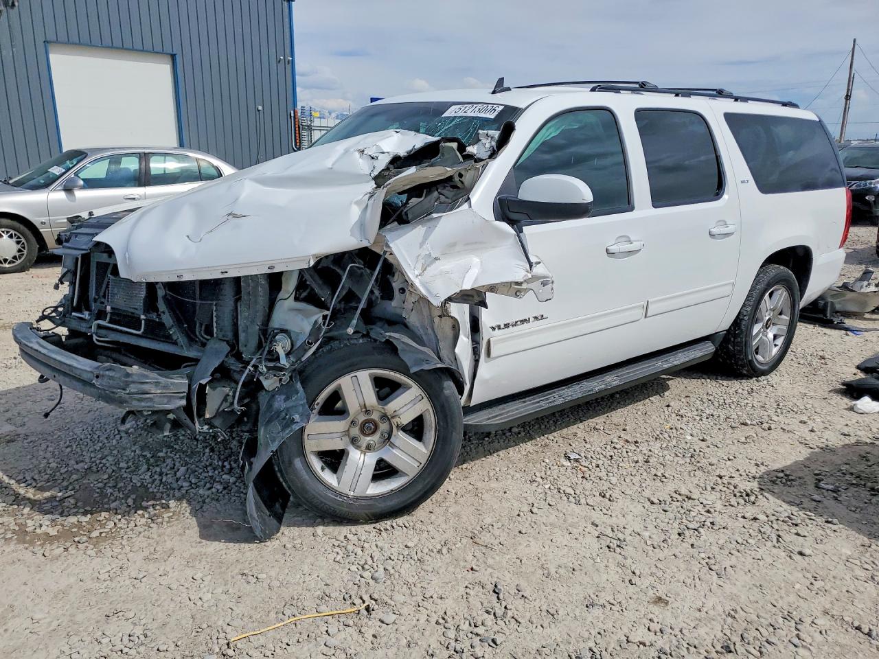 Salvage GMC Yukon Image