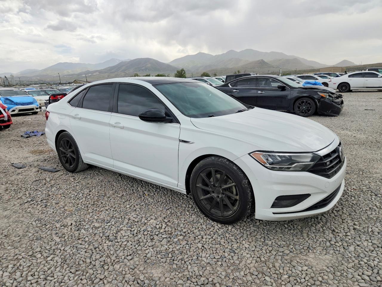 Volkswagen Jetta S