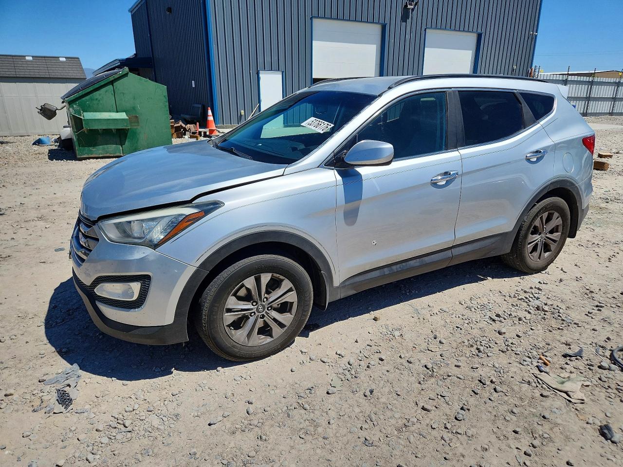 Salvage Hyundai SANTA FE Image