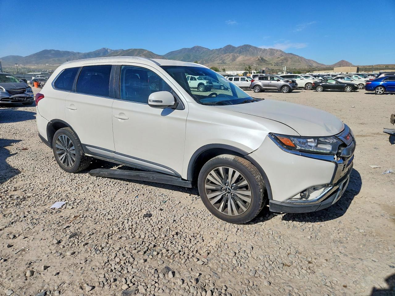 Mitsubishi Outlander Se