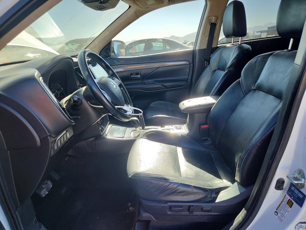 Mitsubishi Outlander Se
