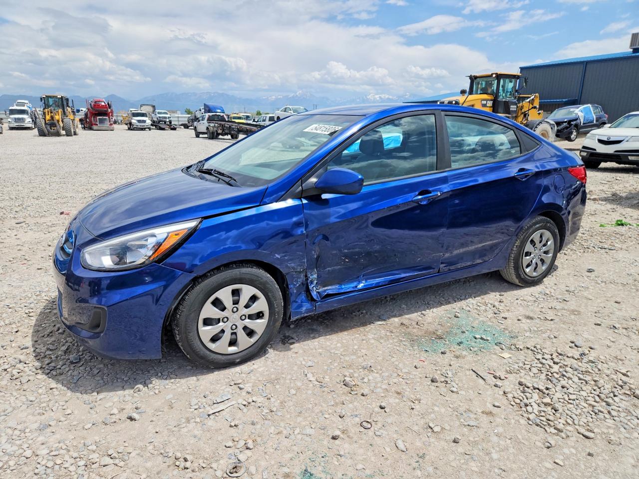 Salvage Hyundai ACCENT Image