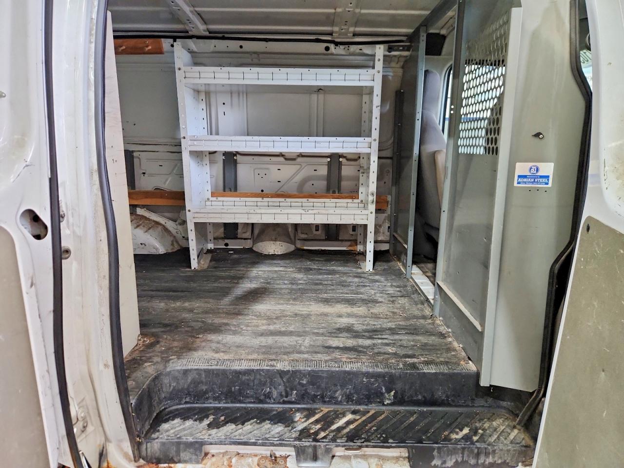 Ford Econoline E250 Van