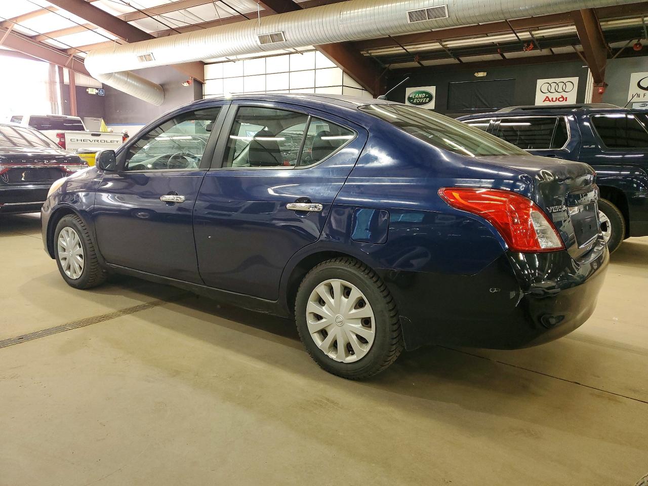 Nissan Versa 1.6 S