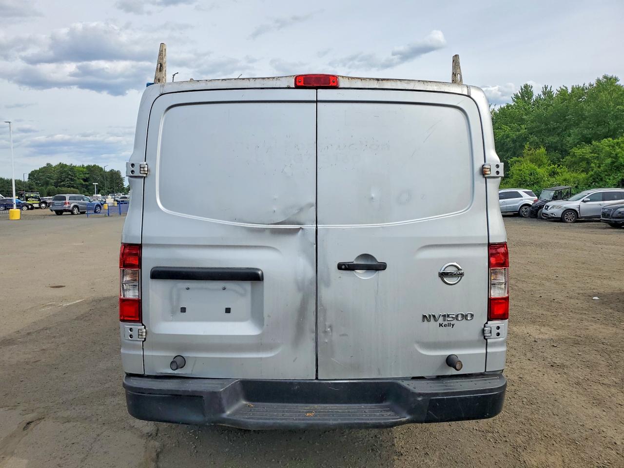 Nissan Nv 1500 S