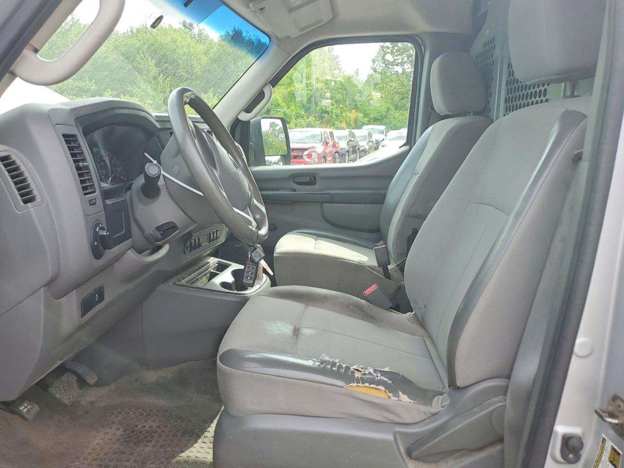 Nissan Nv 1500 S