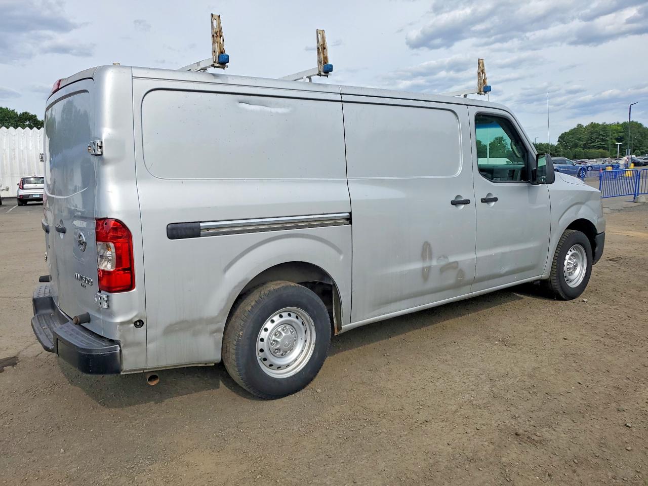 Nissan Nv 1500 S
