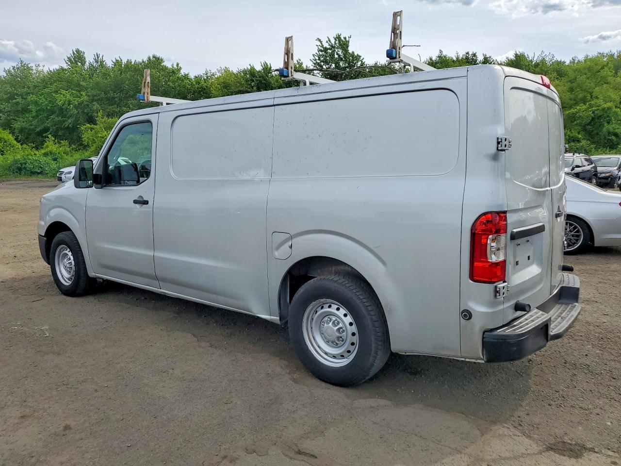Nissan Nv 1500 S