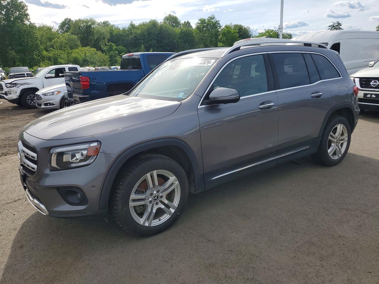 Salvage Mercedes-Benz GLB Image