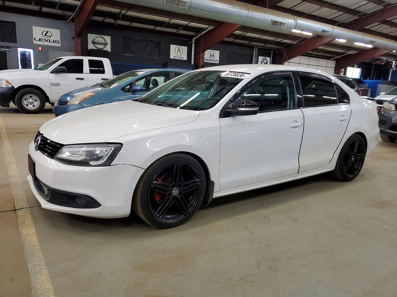 Salvage Volkswagen Jetta Image