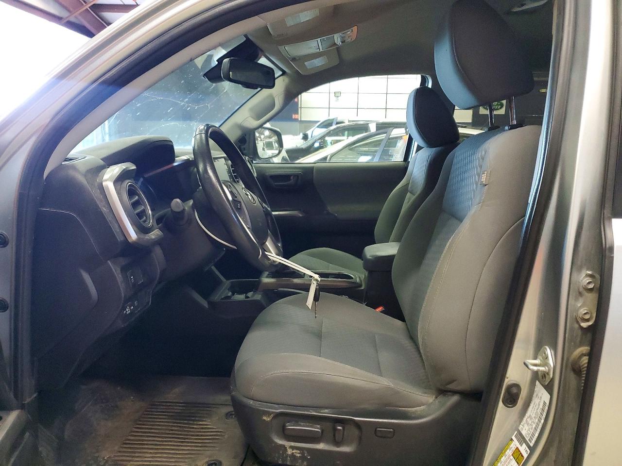 Toyota Tacoma Sr5 V6