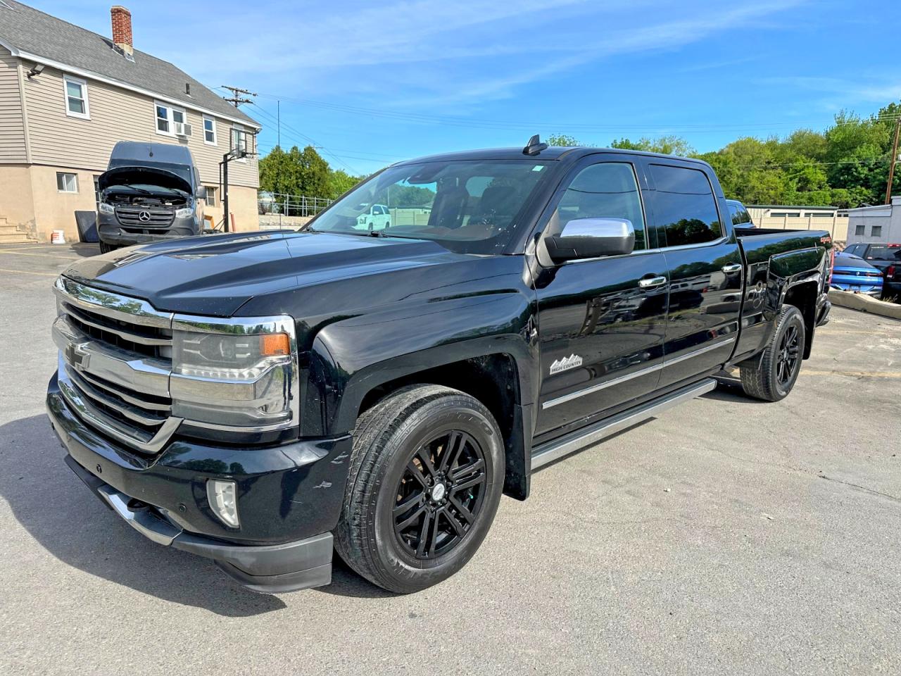 Salvage Chevrolet Silverado Image