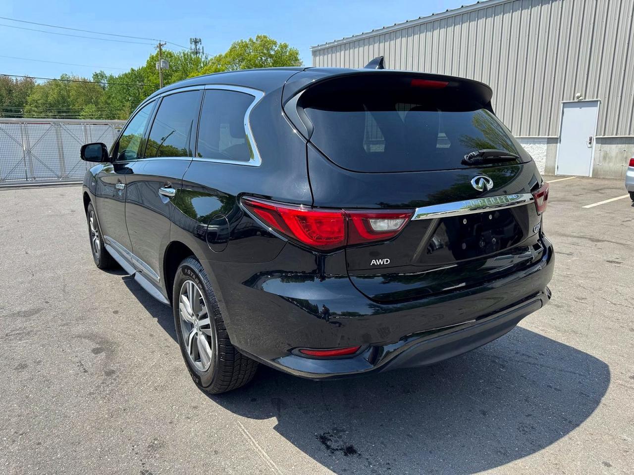 INFINITI Qx Pure