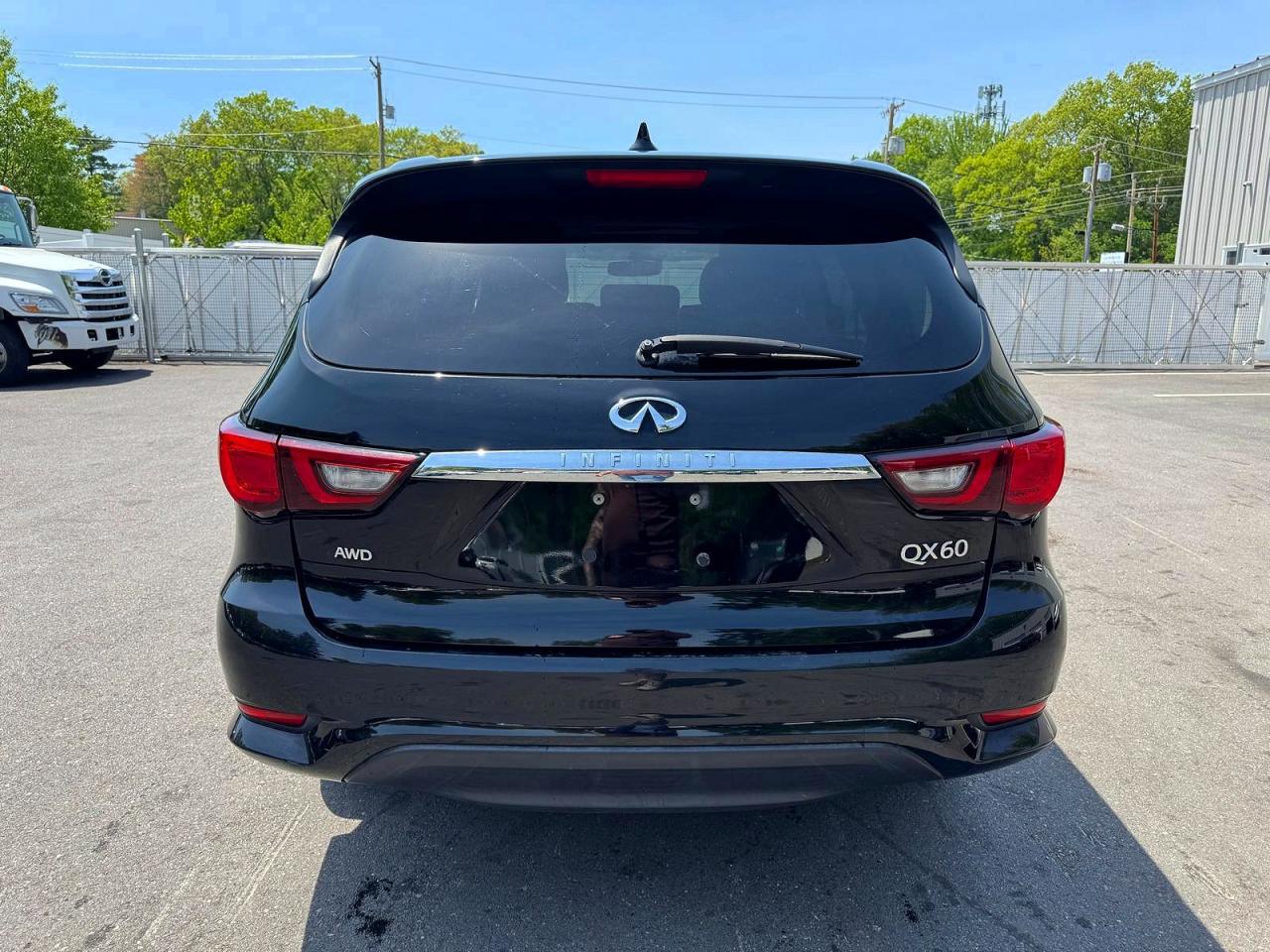 INFINITI Qx Pure