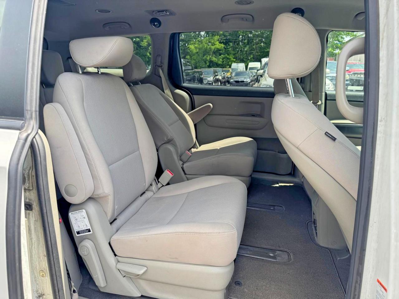 Kia Sedona Lx