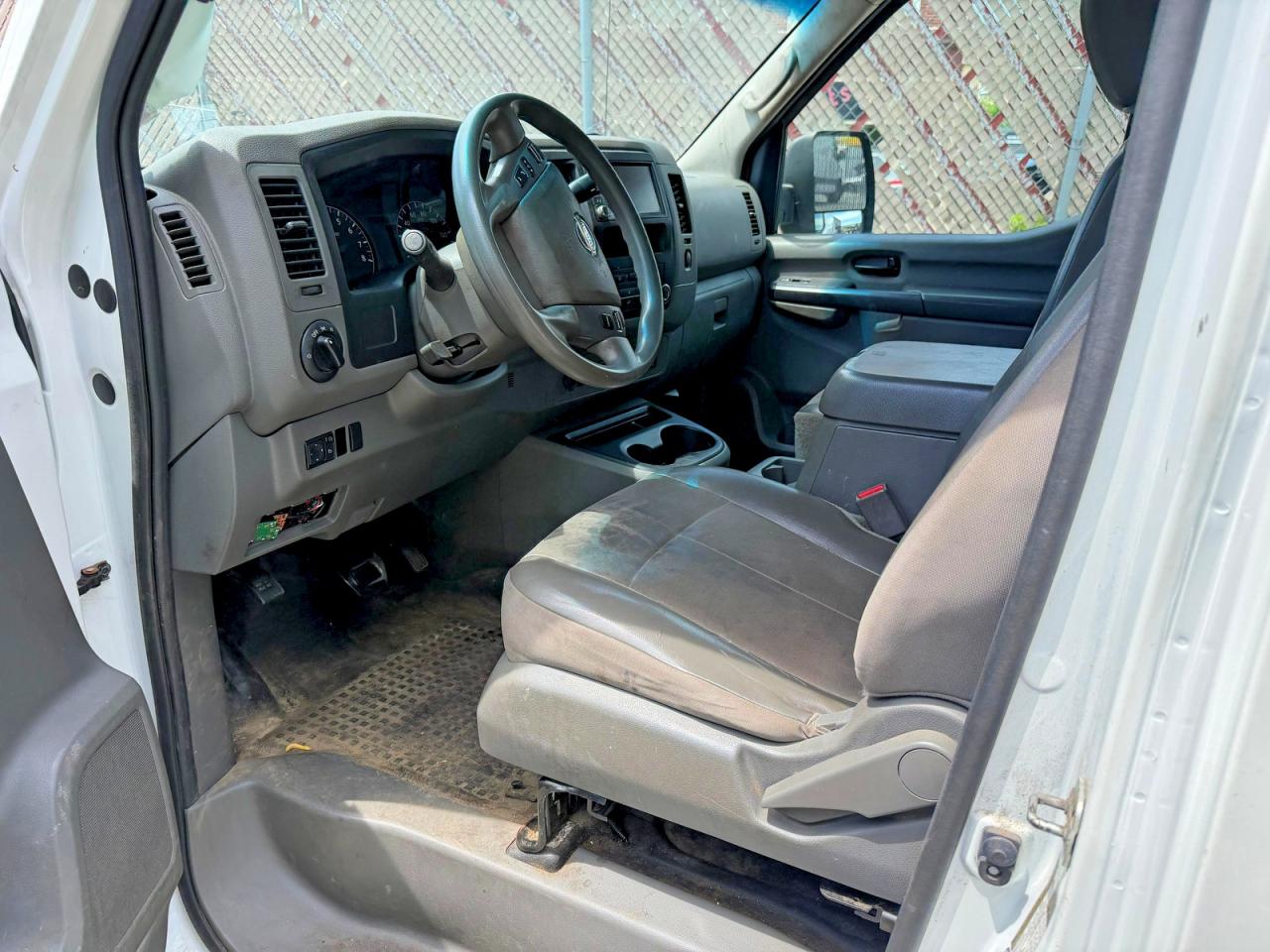 Nissan Nv 2500 Hd Sv