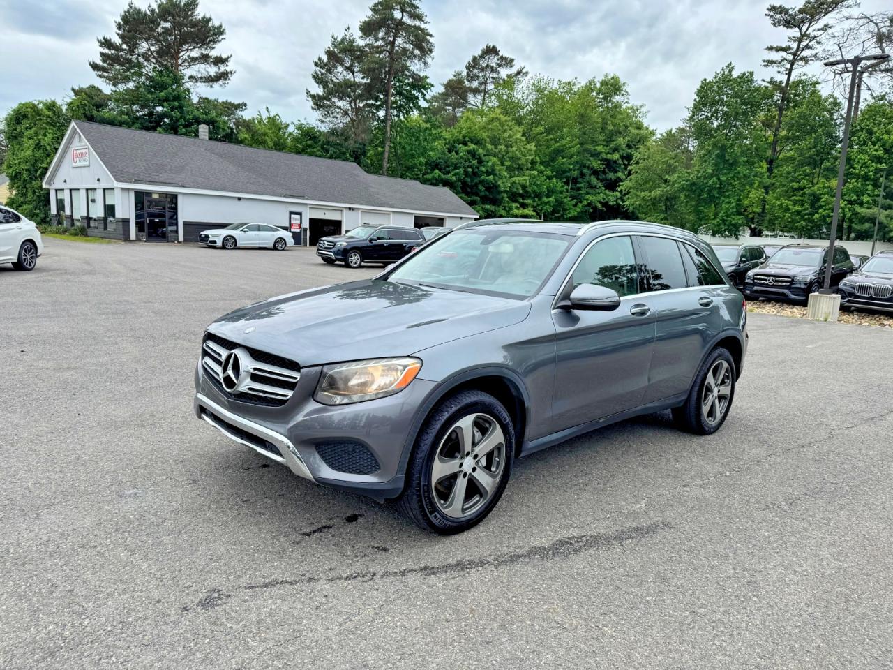 Salvage Mercedes-Benz GLC Image