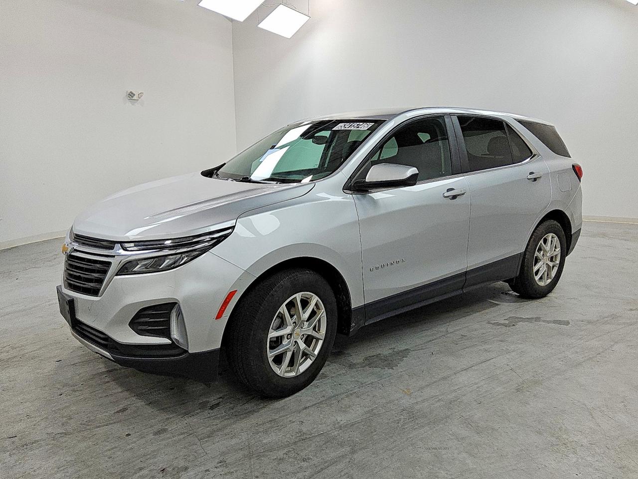 Salvage Chevrolet Equinox Image