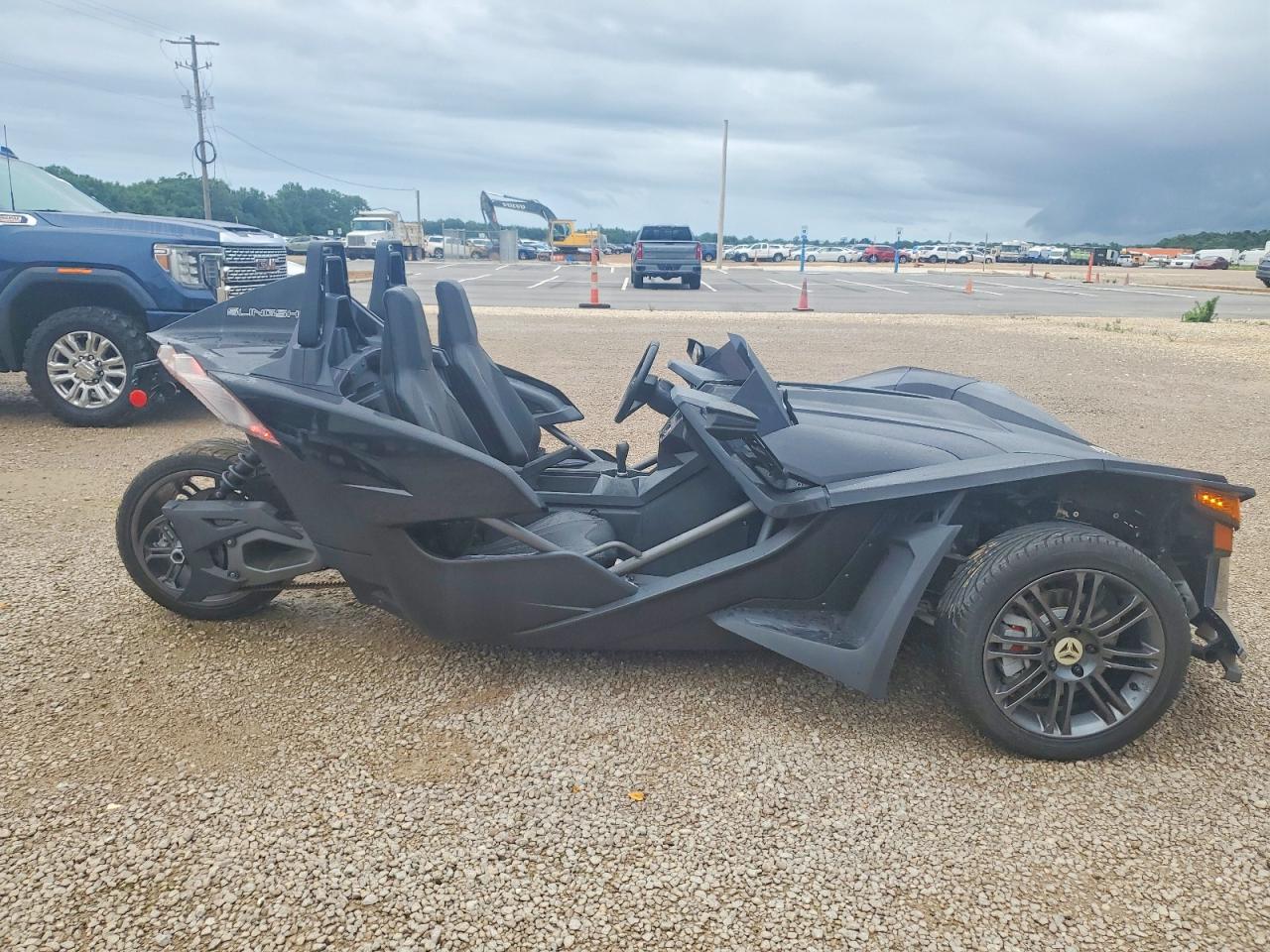 Salvage Polaris Slingshot Image