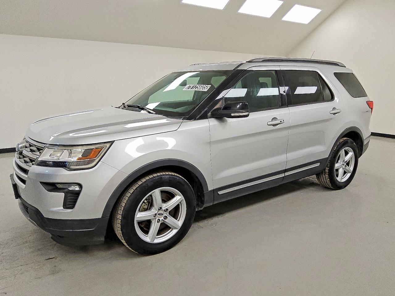 Salvage Ford Explorer Image