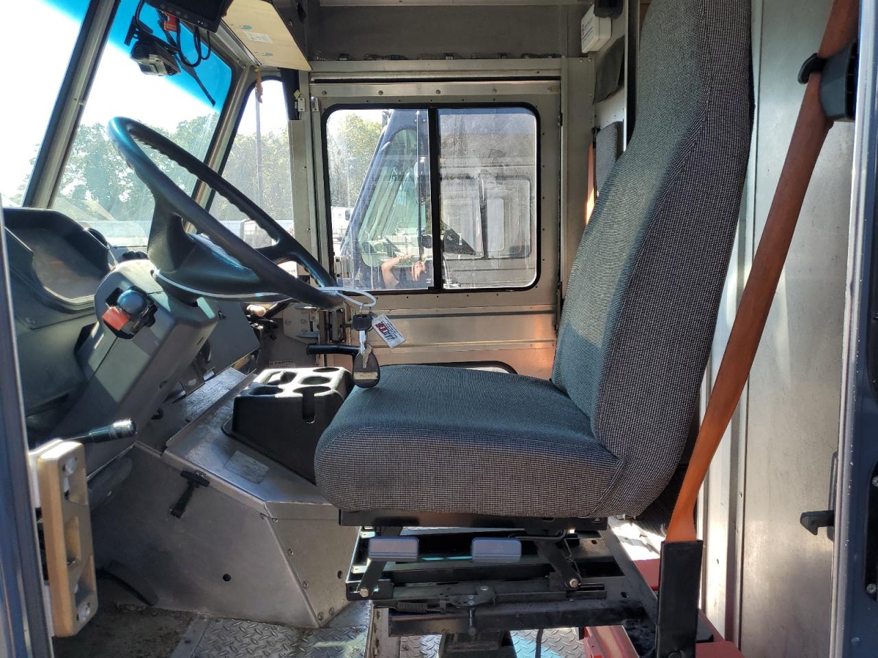Freightliner Chassis M Line Walk-in Van