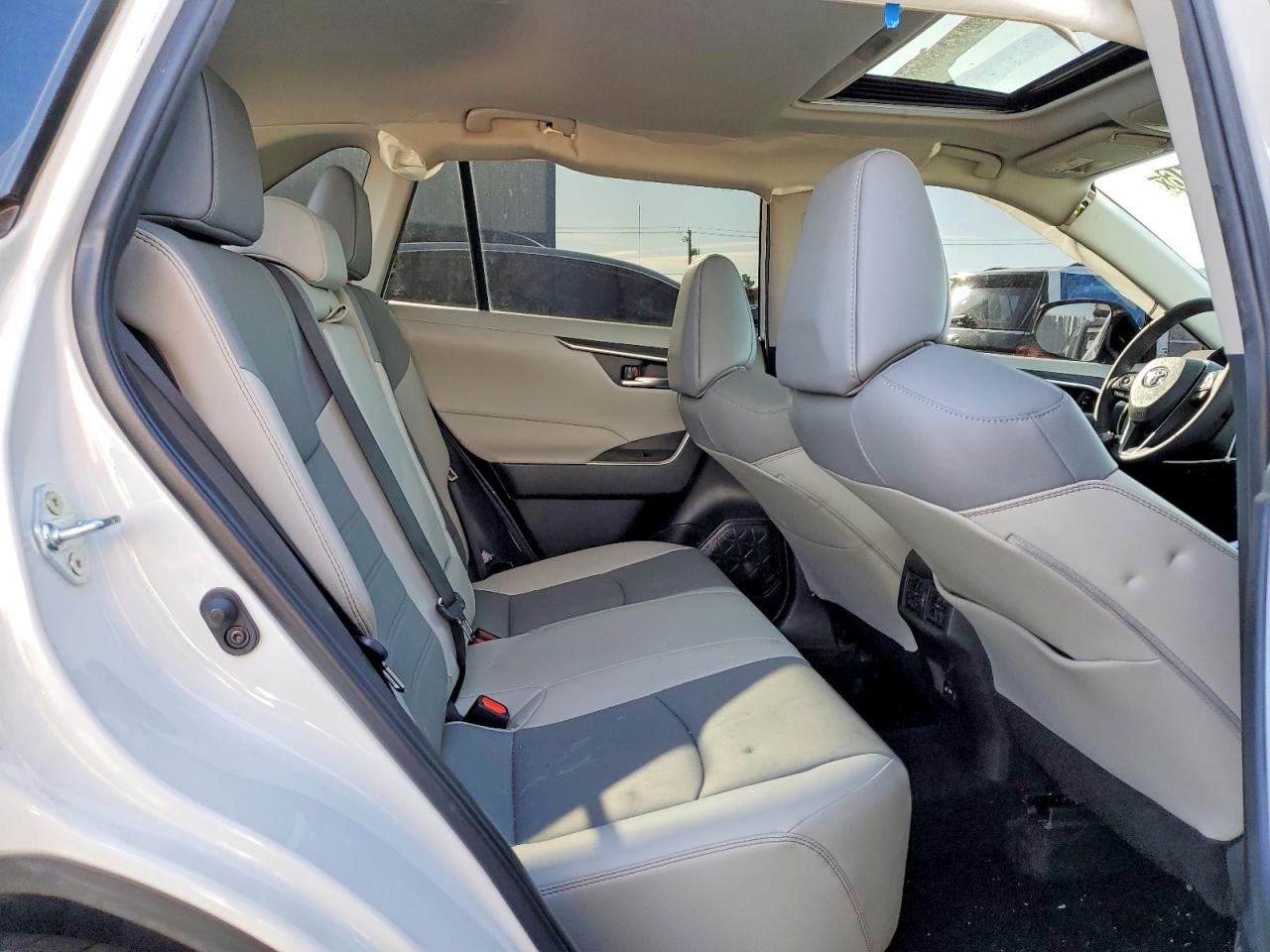 Toyota RAV4 Xle Premium