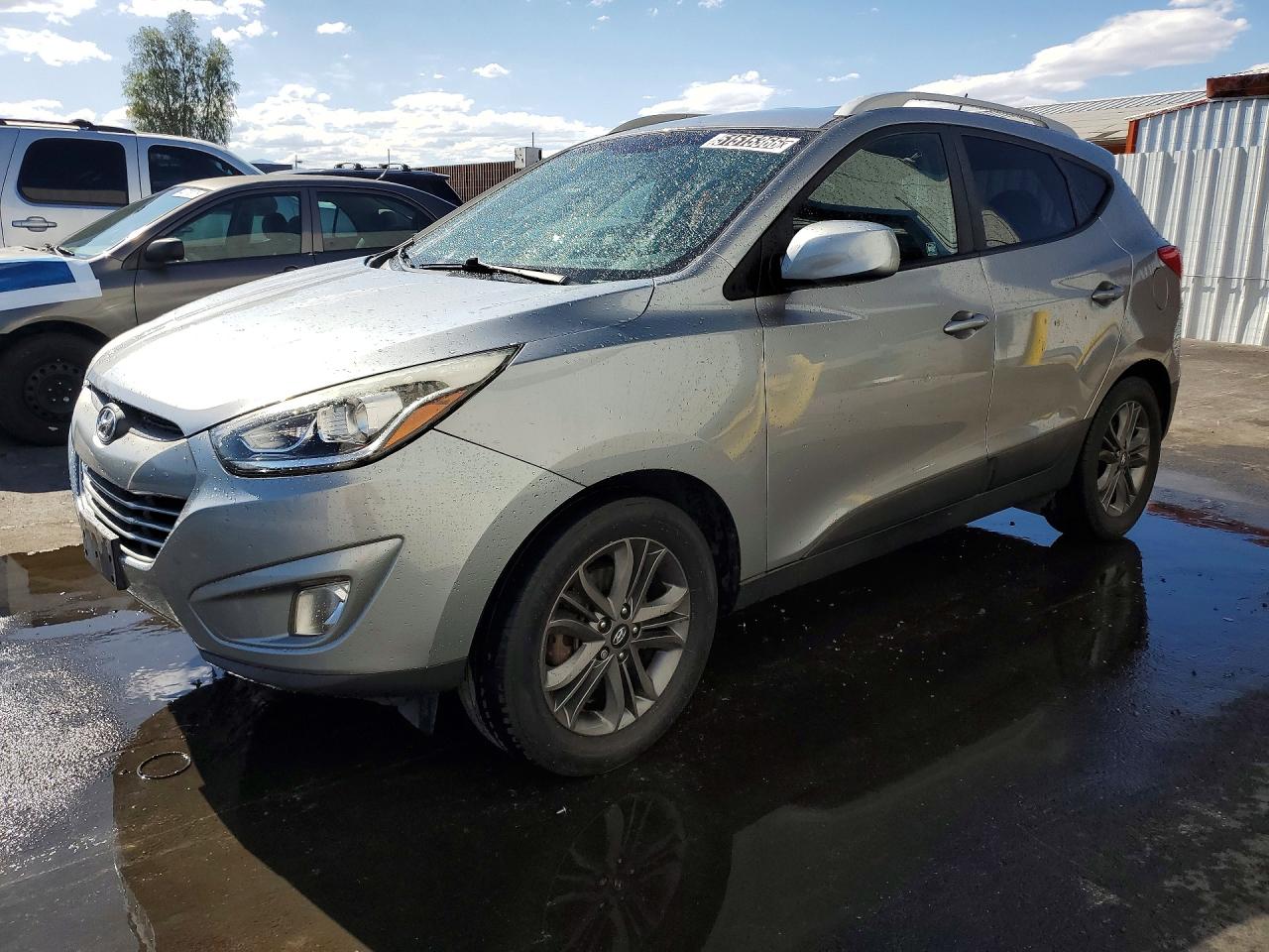 Salvage Hyundai TUCSON Image