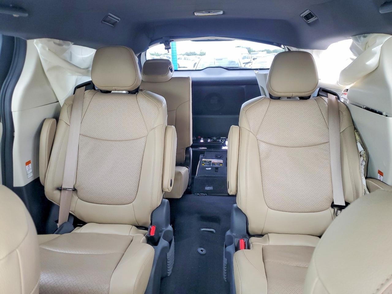 Toyota Sienna Limited 7-passenger