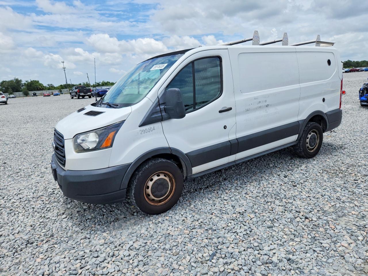 Salvage Ford Transit Image