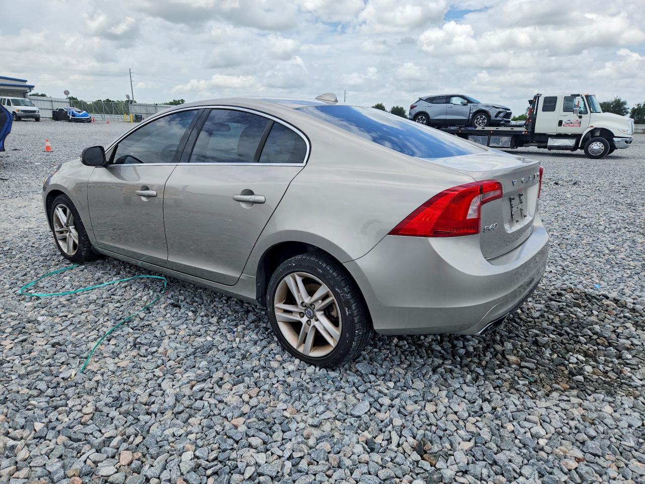 Volvo S60 T5