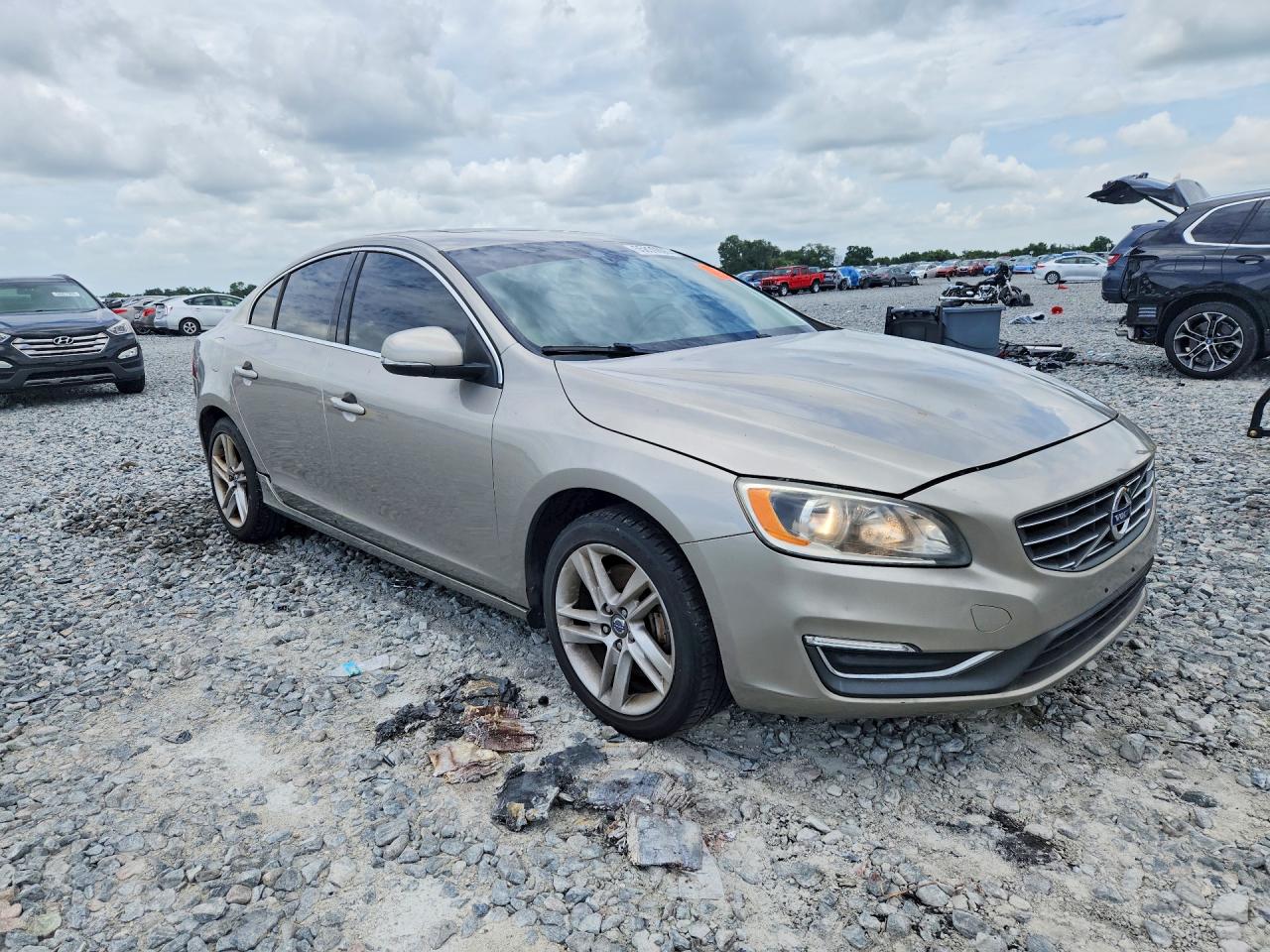 Volvo S60 T5