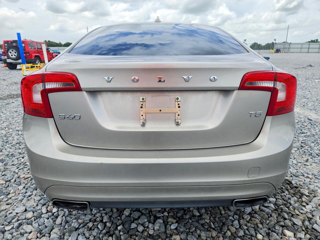Volvo S60 T5